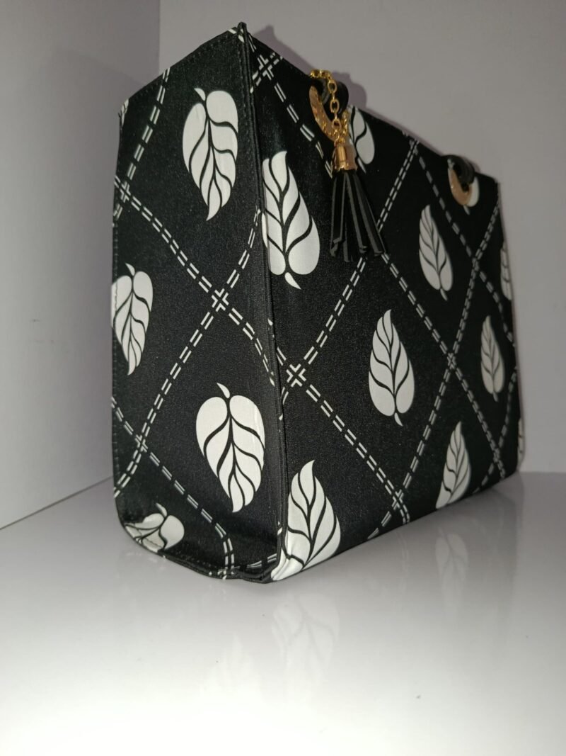 Black and White Leaf Print Canvas Tote Bag with Tassel