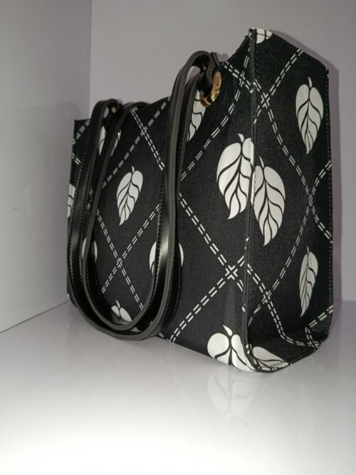 Black and White Leaf Print Canvas Tote Bag with Tassel