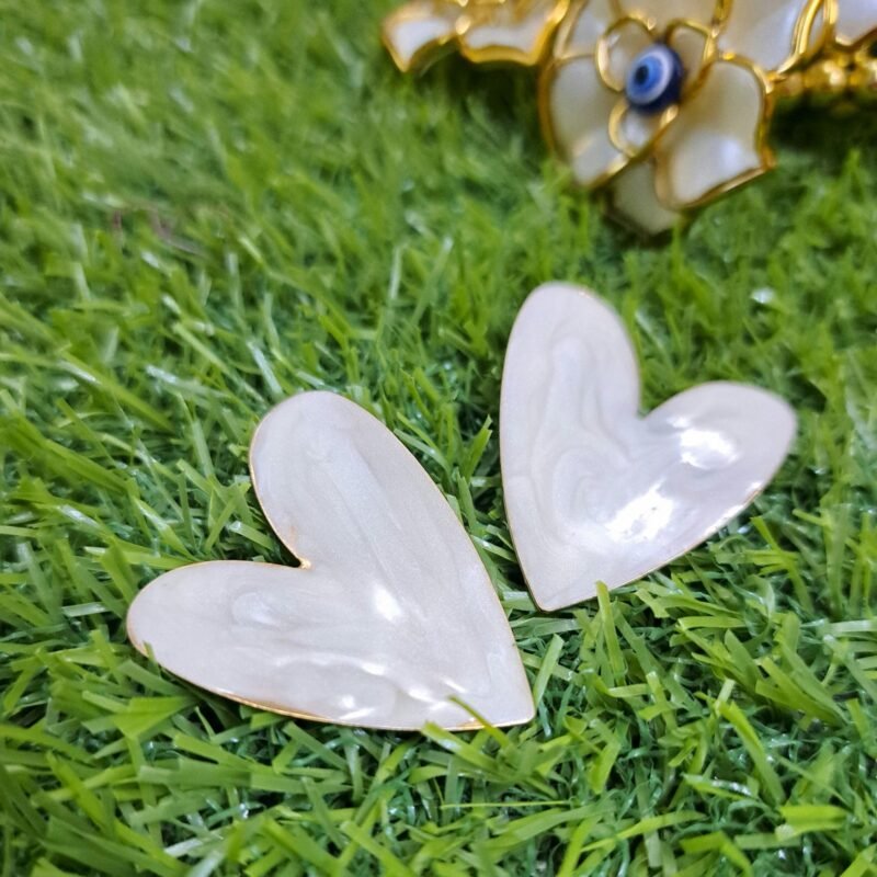 Marble Heart Love Stud Earrings - White