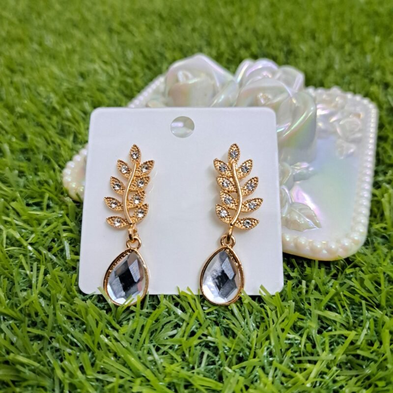 Classic Leaf Teardrop Earrings