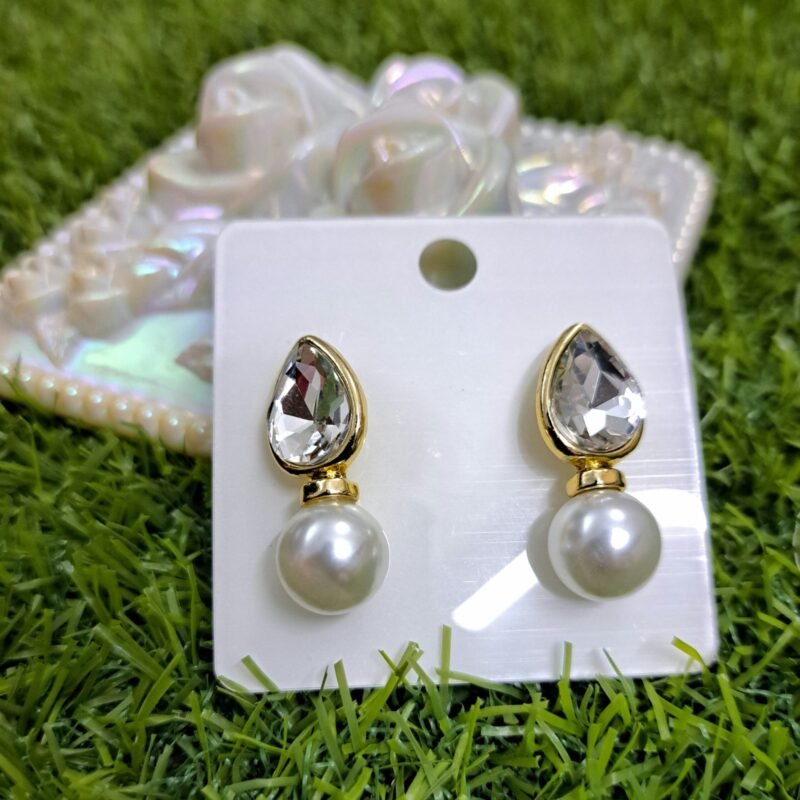 Trendy Pearl Drop Earrings