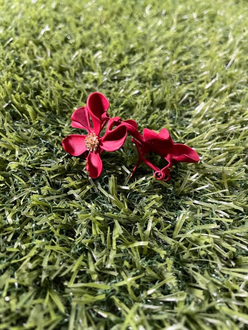 Hibiscus Flower Stud Earrings - Red