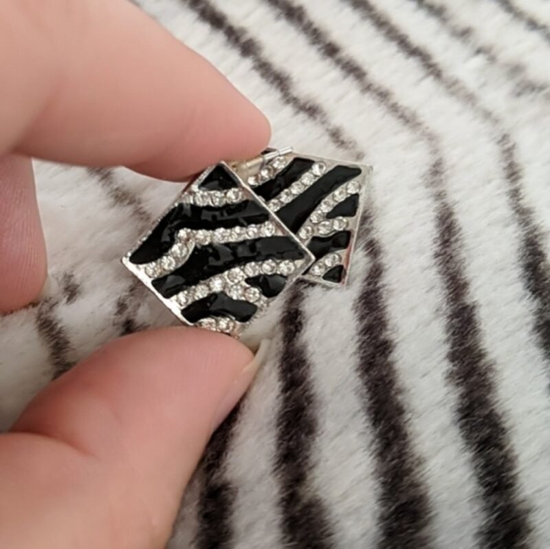 Trendy Zebra Print Earring Hot Selling Antique Studs